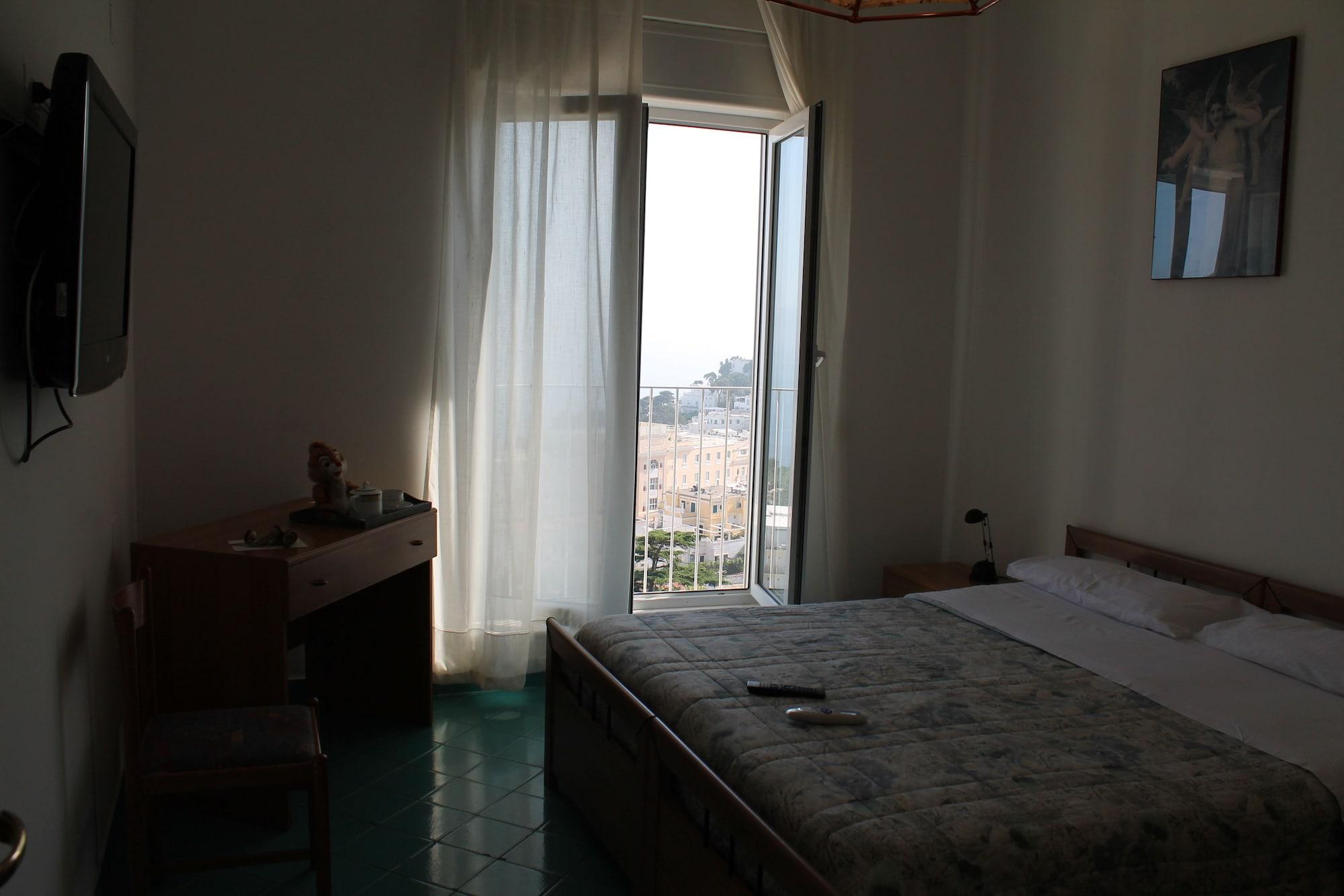 Hotel Esperia Capri Exterior photo